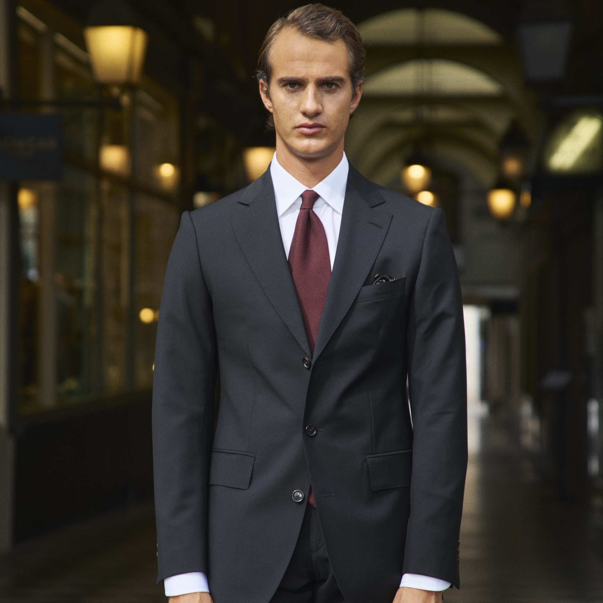 Costume noir en Supergabardine Hardy Minnis – Cran parisien 9,5 cm