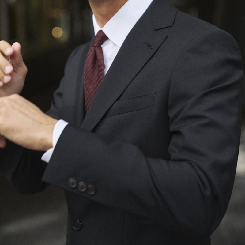 Costume noir en Supergabardine Hardy Minnis – Cran parisien 9,5 cm