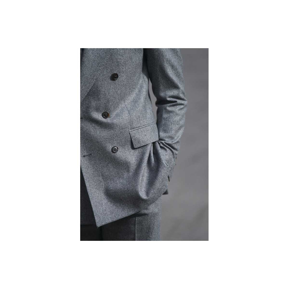 Costume en flanelle grise